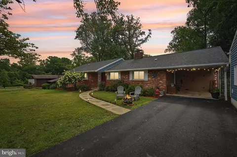 Exterior - 527 Higgins Dr, Odenton, MD 21113 photo 2 of 6