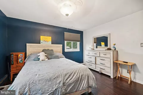 Bedroom - 527 Higgins Dr, Odenton, MD 21113 photo 6 of 11