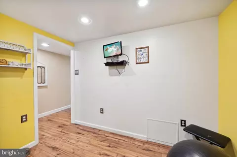 Entry Way - 527 Higgins Dr, Odenton, MD 21113 photo 1 of 7