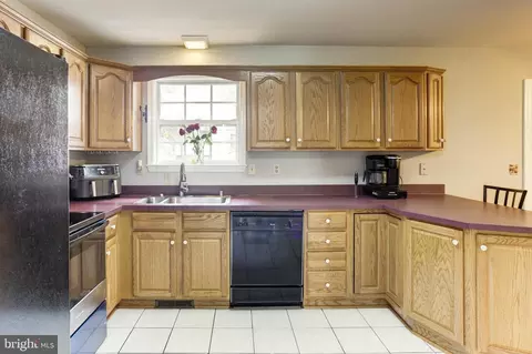 7774 Old House Rd, Pasadena, MD 21122 photo 15