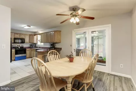 7774 Old House Rd, Pasadena, MD 21122 photo 9