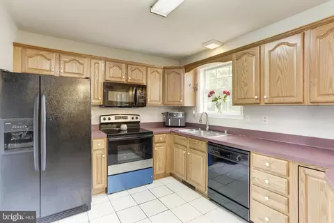 7774 Old House Rd, Pasadena, MD 21122 photo 14