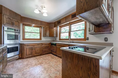 1131 Ferber Ave, Arnold, MD 21012 photo 31