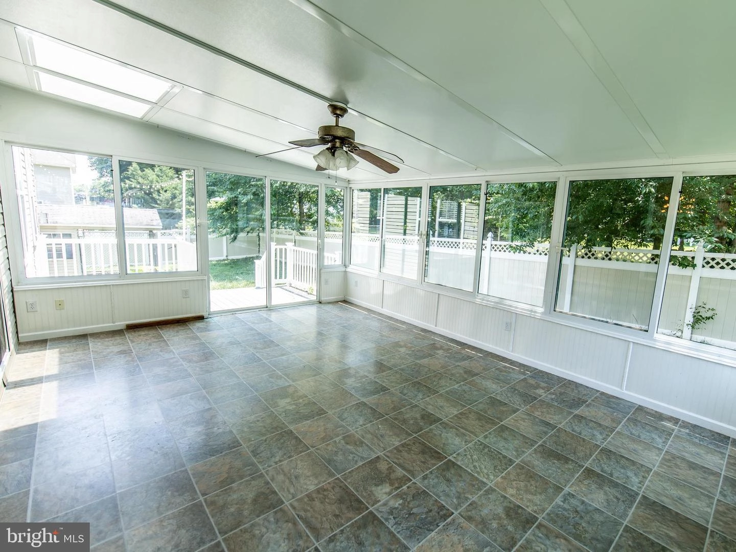 Exterior - 3582 2nd Ave, Edgewater, MD 21037 photo 10 of 17