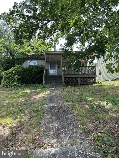 427 W Maple Rd, Linthicum Heights, MD 21090