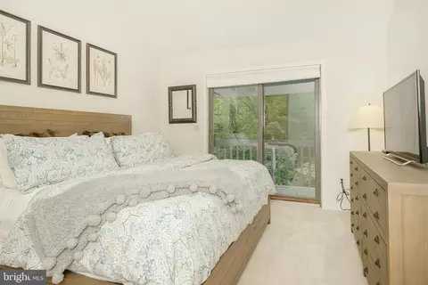 Bedroom - 2803 Clove Ln, Edgewater, MD 21037 photo 10 of 13
