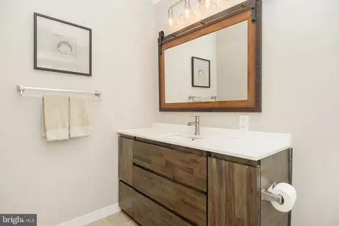 Bath - 2803 Clove Ln, Edgewater, MD 21037 photo 7 of 8