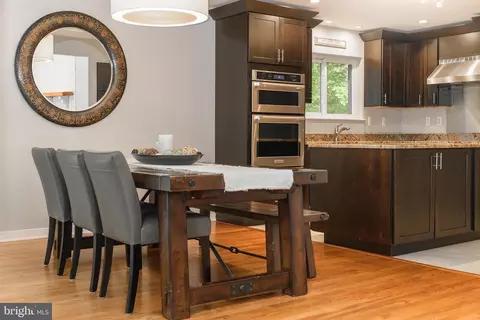 Dining - 2803 Clove Ln, Edgewater, MD 21037 photo 3 of 3