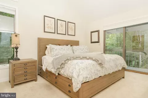 Bedroom - 2803 Clove Ln, Edgewater, MD 21037 photo 9 of 13