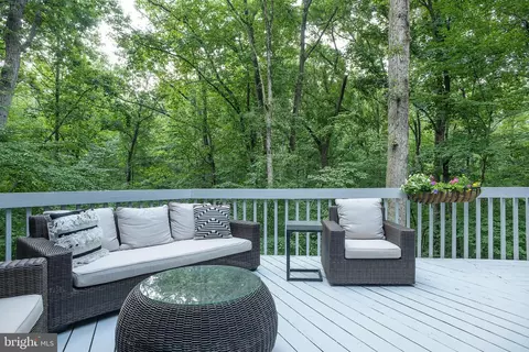Exterior - 2803 Clove Ln, Edgewater, MD 21037 photo 8 of 20