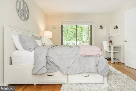 Bedroom - 2803 Clove Ln, Edgewater, MD 21037 photo 3 of 13