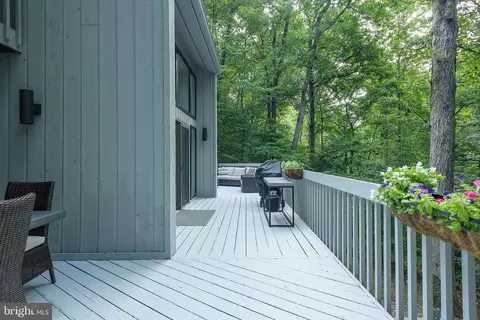 Exterior - 2803 Clove Ln, Edgewater, MD 21037 photo 11 of 20