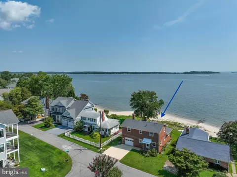 4007 Chesapeake Dr, Edgewater, MD 21037