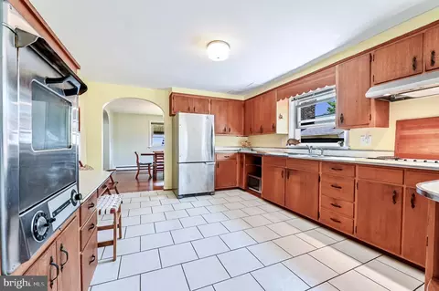 4007 Chesapeake Dr, Edgewater, MD 21037 photo 9