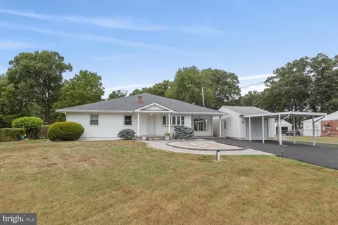 78 Burns Crossing Rd, Severn, MD 21144