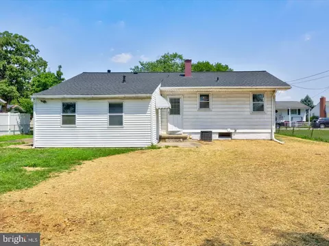 Exterior - 105 Wallace Ave, Brooklyn, MD 21225 photo 6 of 6