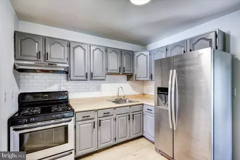 Kitchen - 105 Wallace Ave, Brooklyn, MD 21225 photo 1 of 1