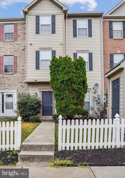 1916 Gardenia Ct, Odenton, MD 21113