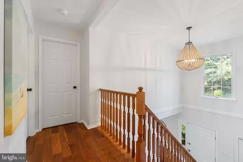 Entry Way - 1432 Oak Bluff Rd, Edgewater, MD 21037 photo 6 of 6