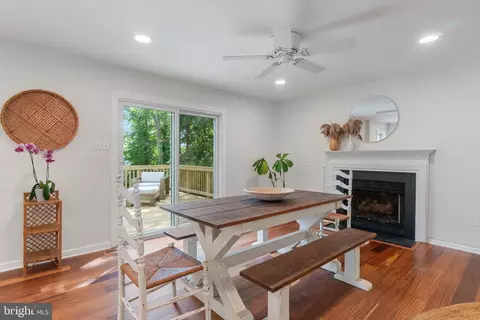 Dining - 1432 Oak Bluff Rd, Edgewater, MD 21037 photo 3 of 3