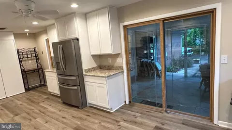 Kitchen - 426 Edgewater Rd, Pasadena, MD 21122 photo 2 of 2