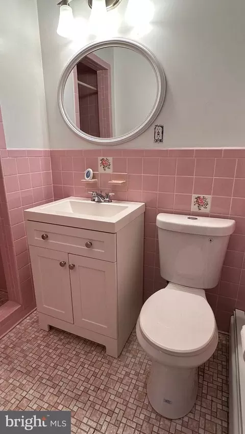 Bath - 426 Edgewater Rd, Pasadena, MD 21122 photo 3 of 3