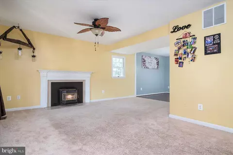 7767 Old House Rd, Pasadena, MD 21122 photo 9