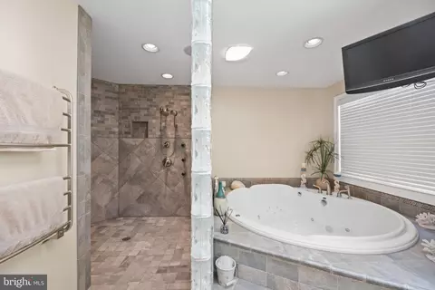 709 Cottage Dr, Arnold, MD 21012 photo 28
