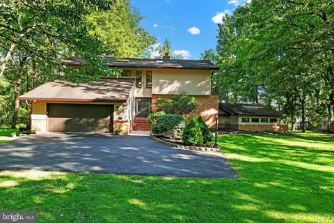 Exterior - 339 Eagle Hill Rd, Pasadena, MD 21122 photo 7 of 18