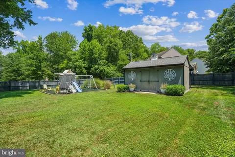 8122 Elizabeth Rd, Pasadena, MD 21122 photo 11