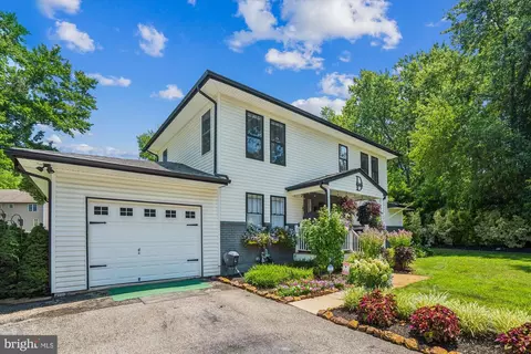 8122 Elizabeth Rd, Pasadena, MD 21122 photo 5