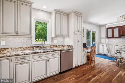 8122 Elizabeth Rd, Pasadena, MD 21122 photo 13