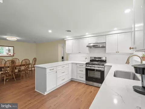 111 Severn Way, Arnold, MD 21012 photo 3