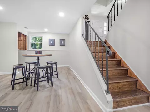 Entry Way - 1587 Chocataw Rd, Arnold, MD 21012 photo 3 of 4