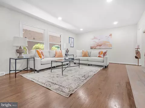 Living - 1587 Chocataw Rd, Arnold, MD 21012 photo 1 of 6