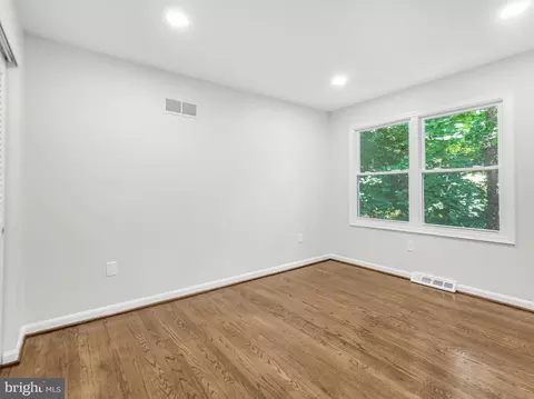 Bedroom - 1587 Chocataw Rd, Arnold, MD 21012 photo 2 of 3