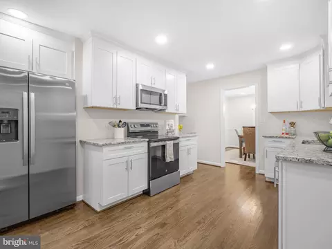 Kitchen - 1587 Chocataw Rd, Arnold, MD 21012 photo 2 of 5
