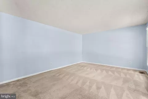Living - 279 Greenridge Dr, Dunkirk, MD 20754 photo 1 of 5