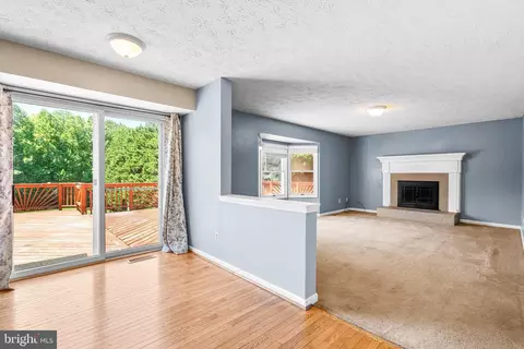 Living - 279 Greenridge Dr, Dunkirk, MD 20754 photo 3 of 5
