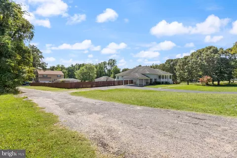 61 Magothy Beach Rd, Pasadena, MD 21122 photo 8