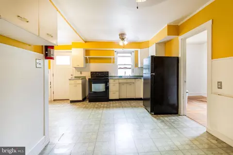 Kitchen - 21 Arnold Rd, Arnold, MD 21012 photo 1 of 1