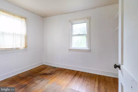 Bedroom - 21 Arnold Rd, Arnold, MD 21012 photo 5 of 5