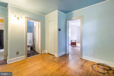 Entry Way - 21 Arnold Rd, Arnold, MD 21012 photo 5 of 6