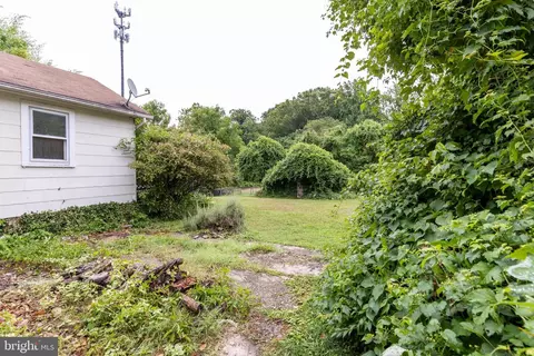Exterior - 21 Arnold Rd, Arnold, MD 21012 photo 7 of 13