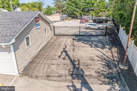 8504 Miramar Rd, Pasadena, MD 21122 photo 10