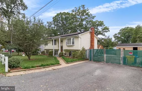 1740 Shady Side Dr, Edgewater, MD 21037 photo 1