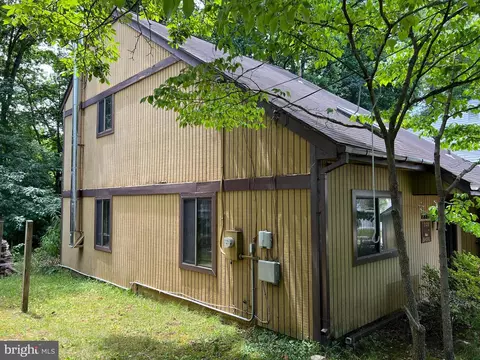 Exterior - 2128 Shore Dr, Edgewater, MD 21037 photo 2 of 7