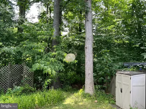 Exterior - 2128 Shore Dr, Edgewater, MD 21037 photo 5 of 7