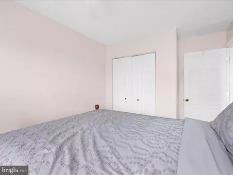 305 Cloverhill Rd, Pasadena, MD 21122 photo 19