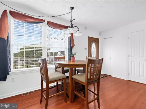 305 Cloverhill Rd, Pasadena, MD 21122 photo 11